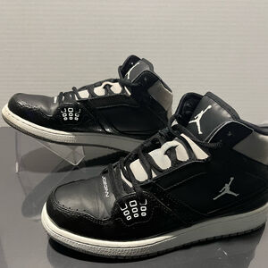 nike air jordan 1 flight shoes